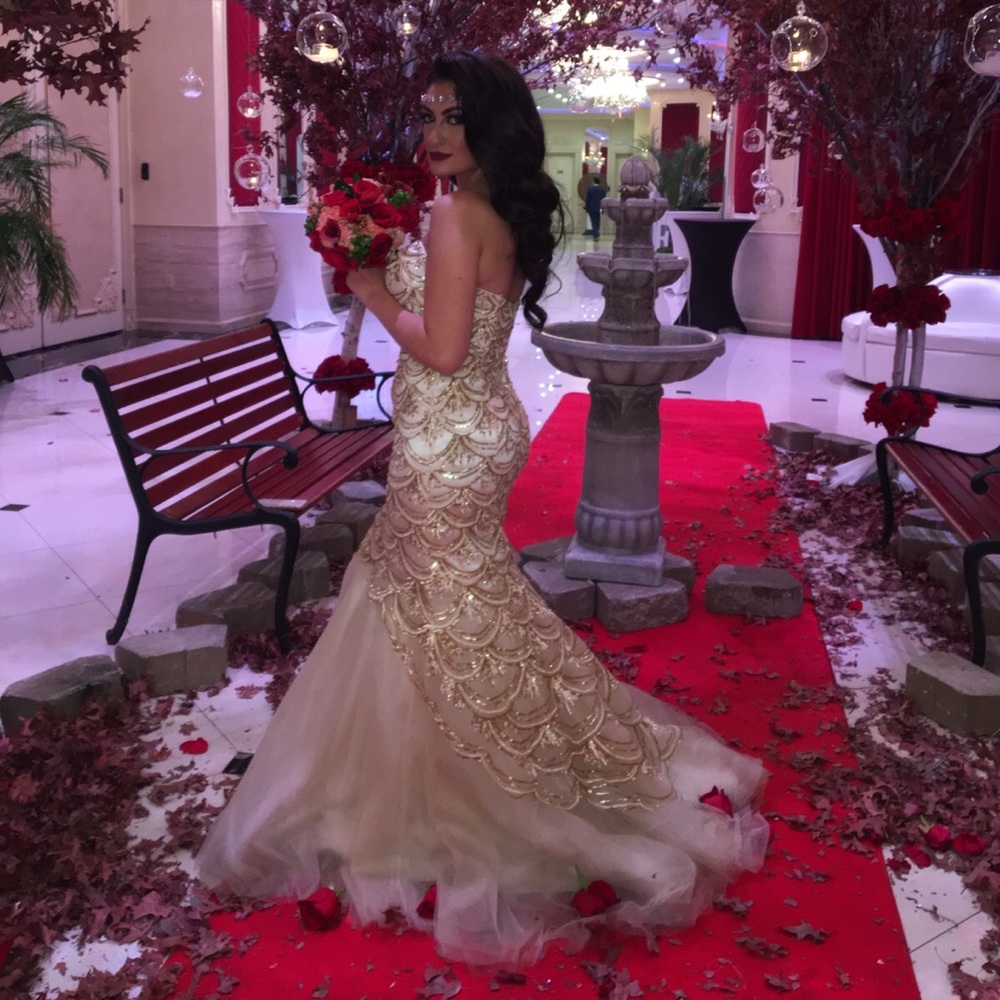 Prom dress